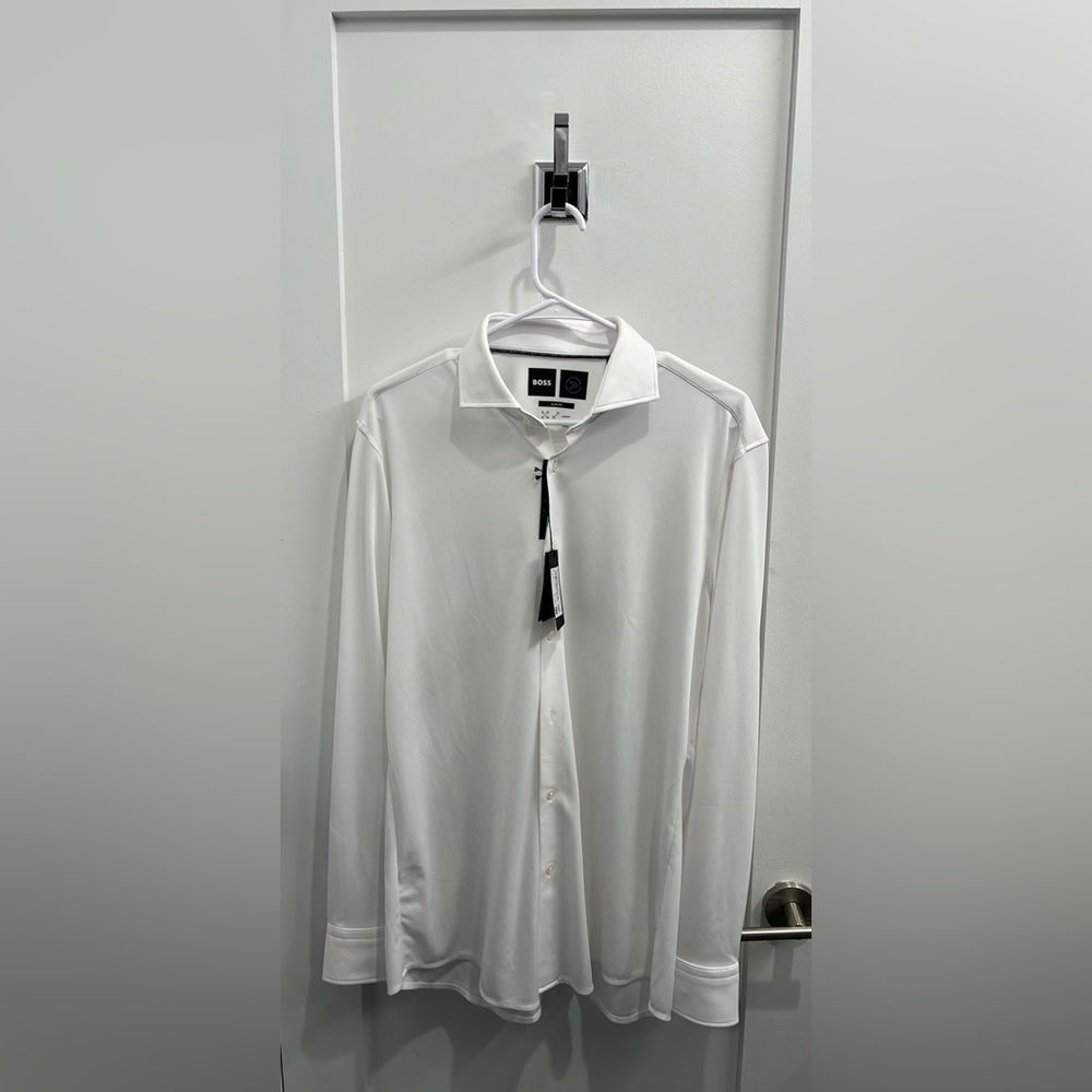 HUGO BOSS Breathable Men’s Large Slim Fit Button-Down - Perfect For Summer